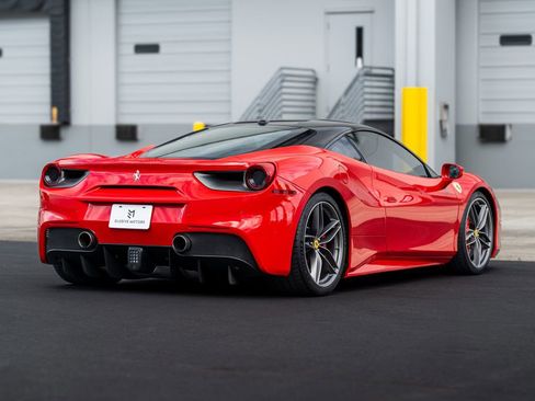 Used 2017 Ferrari 488 GTB image 16