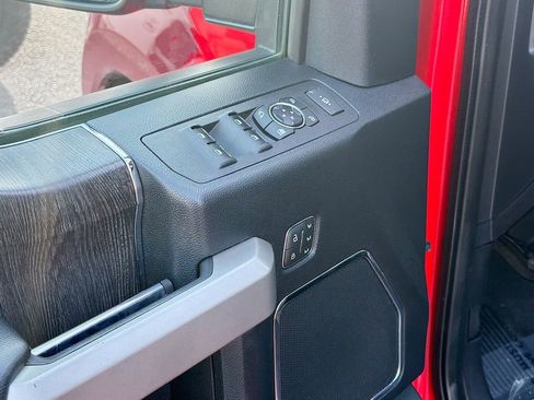 Used 2021 Ford F250 Lariat w/ Lariat Ultimate Package image 18