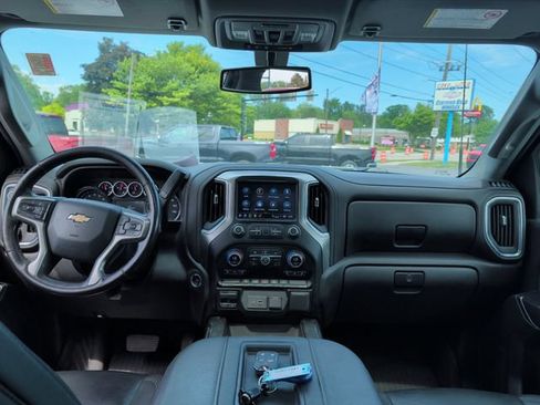 Used 2022 Chevrolet Silverado 2500 LTZ AWD/4WD image 17
