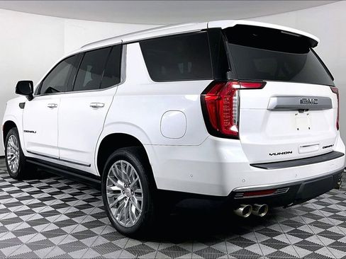 Used 2023 GMC Yukon Denali w/ Denali Reserve Package AWD/4WD image 2
