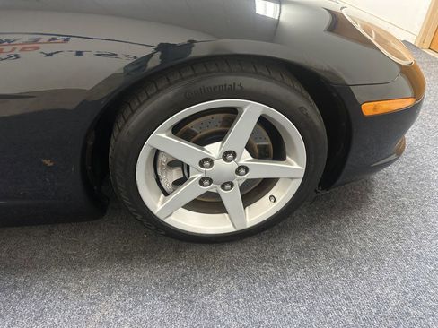 Used 2005 Chevrolet Corvette 2dr Cpe w/ Preferred Equipment Group image 24