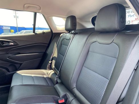 Used 2026 Chevrolet Trax LT FWD image 14