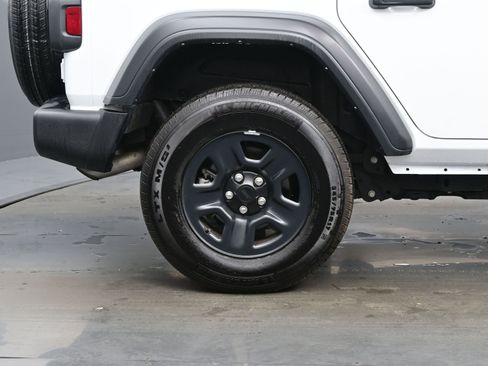 Used 2023 Jeep Wrangler Sport image 10