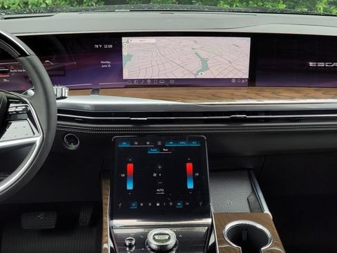 New 2026 Cadillac Escalade ESV Platinum Sport w/ LPO, ONYX Package AWD/4WD image 13