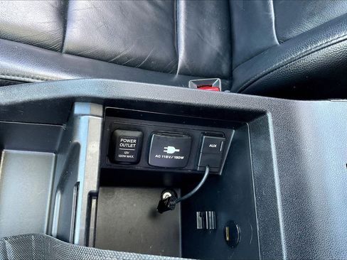 Used 2012 Honda Pilot Touring image 16