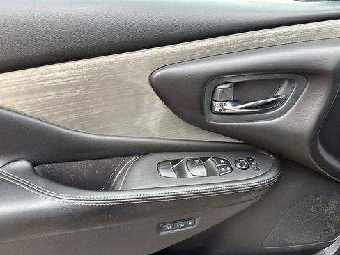 Used 2017 Nissan Murano SL w/ Cargo Package image 12