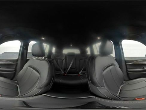 Used 2025 Jeep Grand Cherokee Limited w/ Luxury Tech Group II image 25