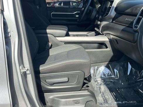 Used 2023 RAM 1500 Big Horn AWD/4WD image 23