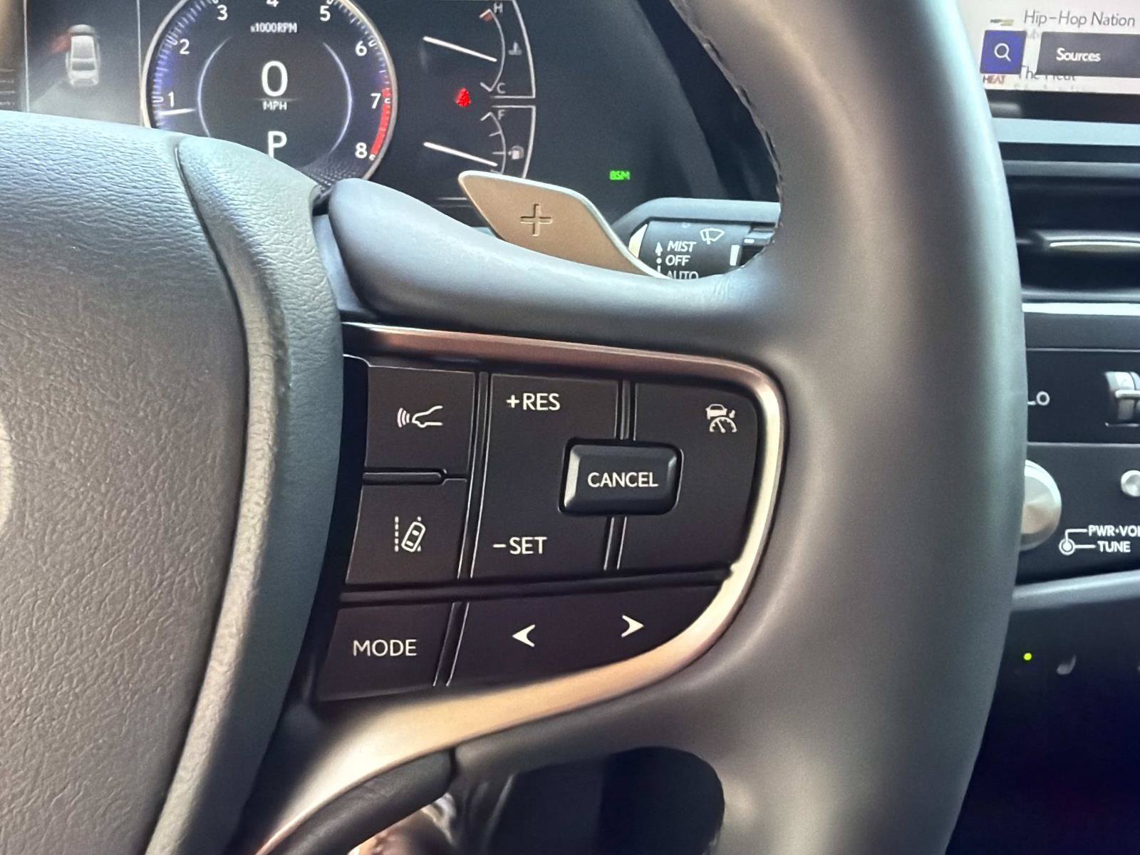 Used 2025 Lexus ES 350 w/ Premium Package FWD image 26