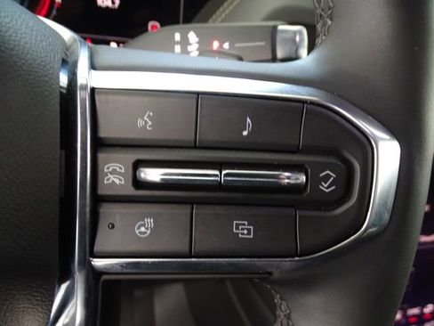 Used 2025 GMC Yukon Elevation w/ LPO, Floor Liner Package AWD/4WD image 8