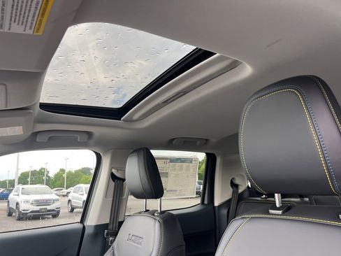 New 2025 Ford Maverick Lobo image 18