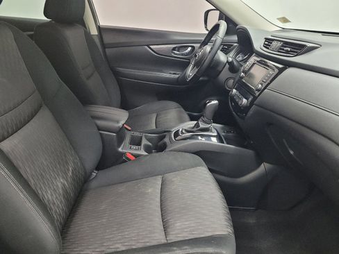 Used 2020 Nissan Rogue SV w/ Premium Package FWD image 21