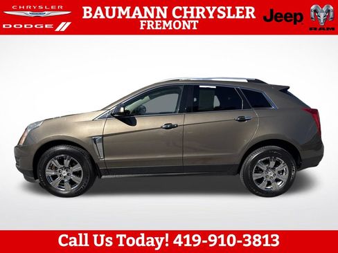 Used 2015 Cadillac SRX Luxury w/ Driver Awareness Package FWD image 32