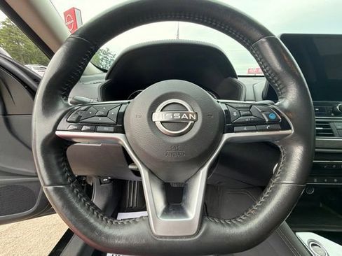 Used 2023 Nissan Altima 2.5 SL FWD image 18