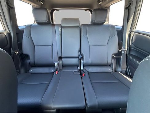 Used 2024 Toyota Land Cruiser image 15