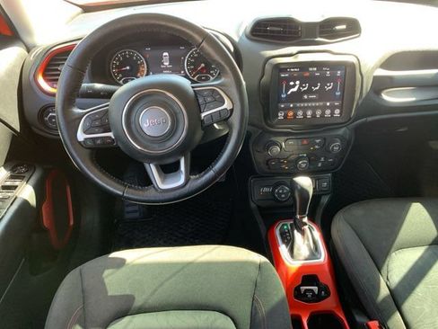Used 2021 Jeep Renegade Trailhawk AWD/4WD image 14