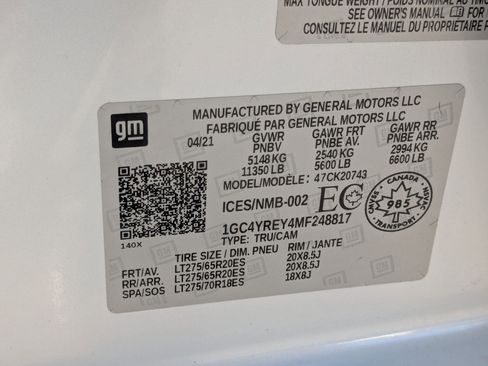 Used 2021 Chevrolet Silverado 2500 High Country w/ Z71 Off-Road Package image 23