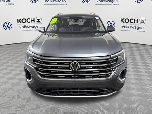Used 2025 Volkswagen Atlas SEL image 2