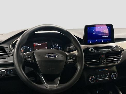 Used 2020 Ford Escape SE FWD image 18