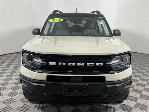 Used 2024 Ford Bronco Sport Outer Banks w/ Tech Package image 2
