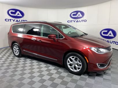 Used 2017 Chrysler Pacifica Touring-L Plus w/ Advanced Safetytec Group