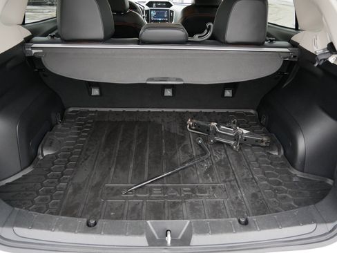 Used 2023 Subaru Crosstrek 2.5i Limited w/ Moonroof Package image 18