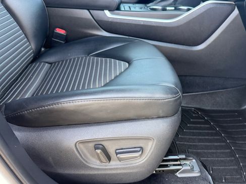 Used 2021 Toyota Highlander XSE image 12