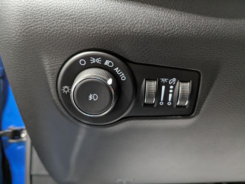 New 2026 Jeep Compass Latitude image 13