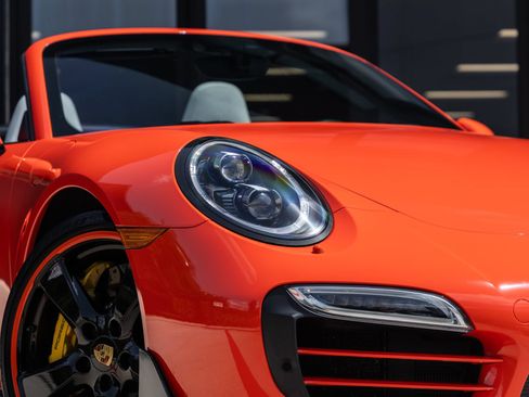 Certified 2016 Porsche 911 Turbo S AWD/4WD image 28