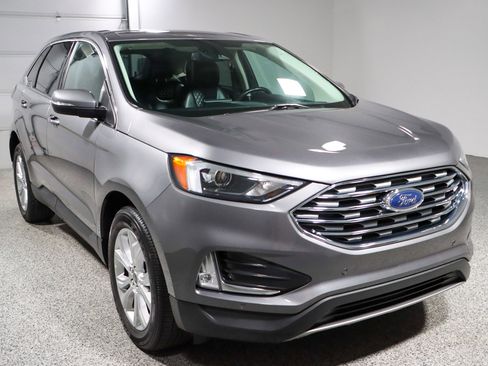 Used 2023 Ford Edge Titanium image 5
