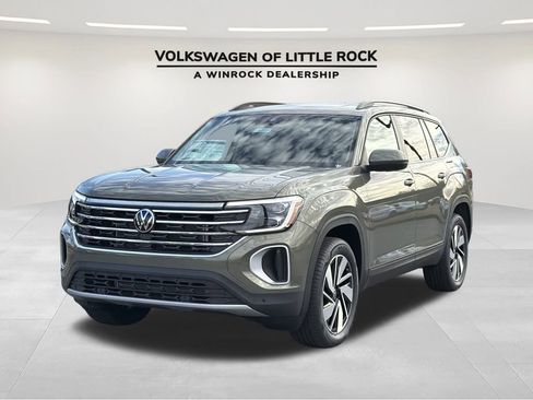 New 2026 Volkswagen Atlas SE FWD image 1