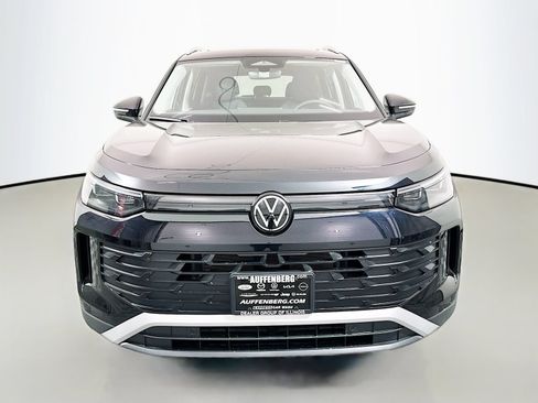 New 2026 Volkswagen Tiguan SE AWD/4WD image 2
