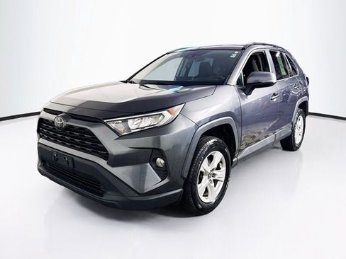 Used 2021 Toyota RAV4 XLE AWD/4WD image 1