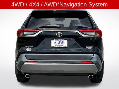 Used 2021 Toyota RAV4 Limited AWD/4WD image 5