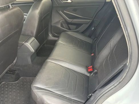 Used 2019 Volkswagen Jetta SEL Premium FWD image 24