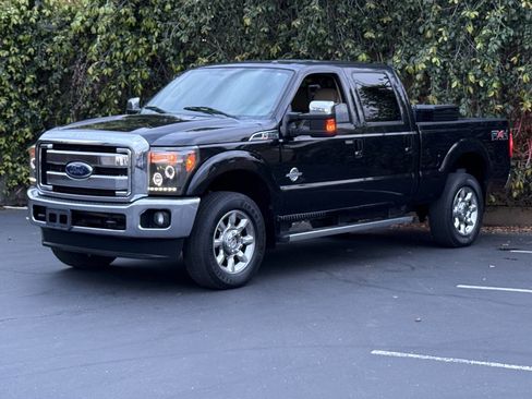 Used 2011 Ford F350 Lariat w/ Lariat Ultimate Pkg image 4