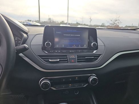 Used 2023 Nissan Altima 2.5 S image 23