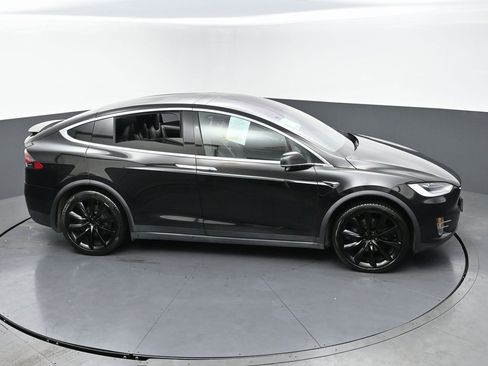 Used 2020 Tesla Model X Long Range image 46