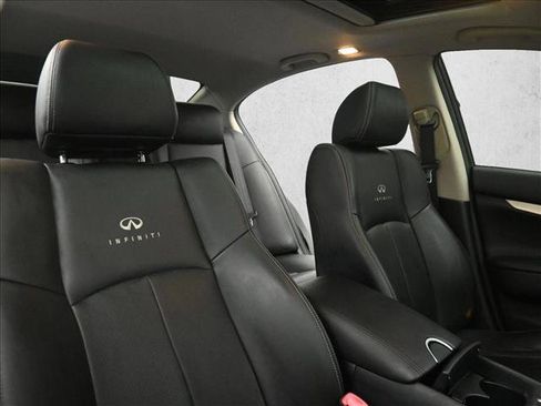 Used 2011 INFINITI G37 x w/ Premium Pkg image 26