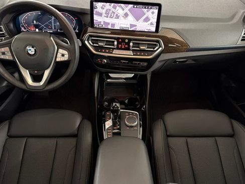 Used 2023 BMW X4 xDrive30i w/ Premium Package image 3