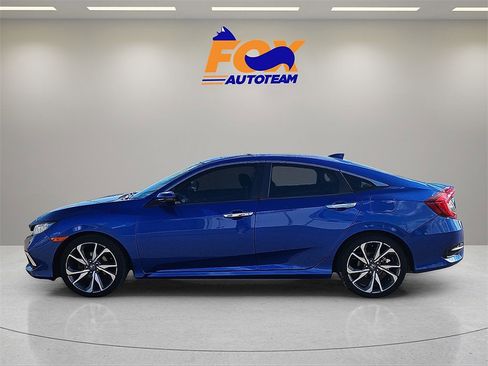 Used 2020 Honda Civic Touring image 2