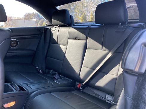 Used 2011 BMW M3 Convertible image 8