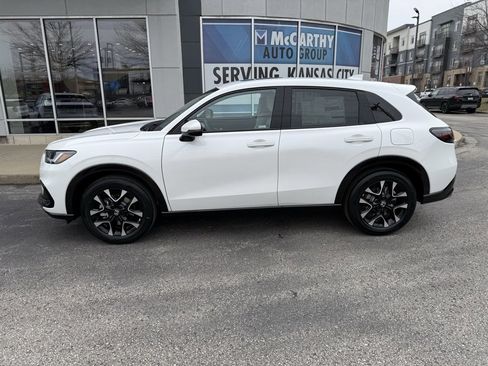 New 2026 Honda HR-V EX-L image 2