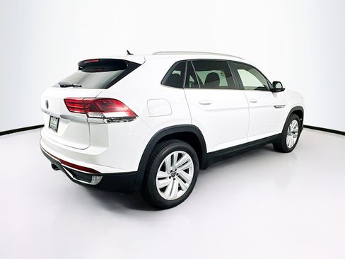 Used 2023 Volkswagen Atlas Cross Sport SE w/ Panoramic Sunroof Package FWD image 9