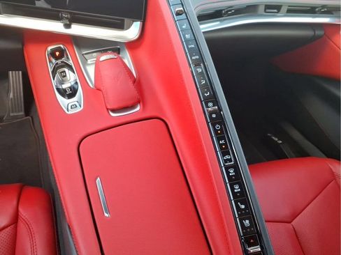 Used 2020 Chevrolet Corvette Stingray Preferred Cpe w/ 2LT Preferred Equipment Group RWD image 28