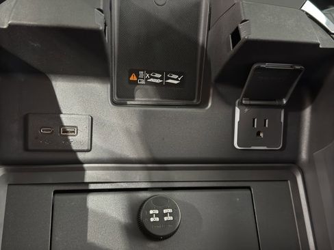 New 2025 GMC Sierra 2500 SLT image 37