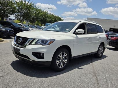 Used 2020 Nissan Pathfinder SV