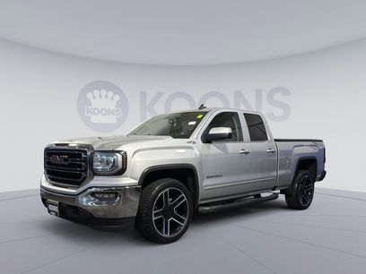Used 2018 GMC Sierra 1500 SLE w/ Black Pack