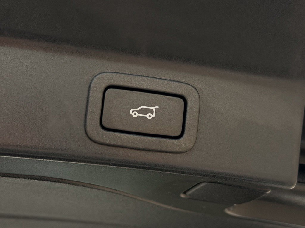 Used 2021 Jaguar F-PACE S AWD/4WD image 7