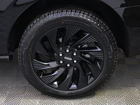 New 2025 Lincoln Navigator Reserve w/ Jet Appearance Package image 20